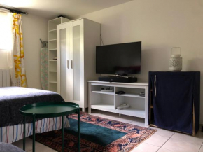 Room in house near Lycee International St Germain en Laye